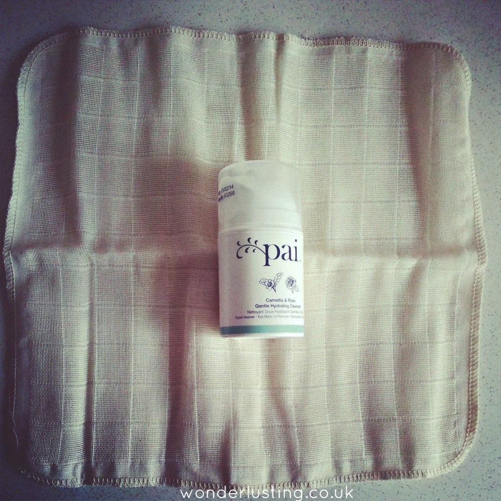Pai cleanser with organic cotton muslin cloth