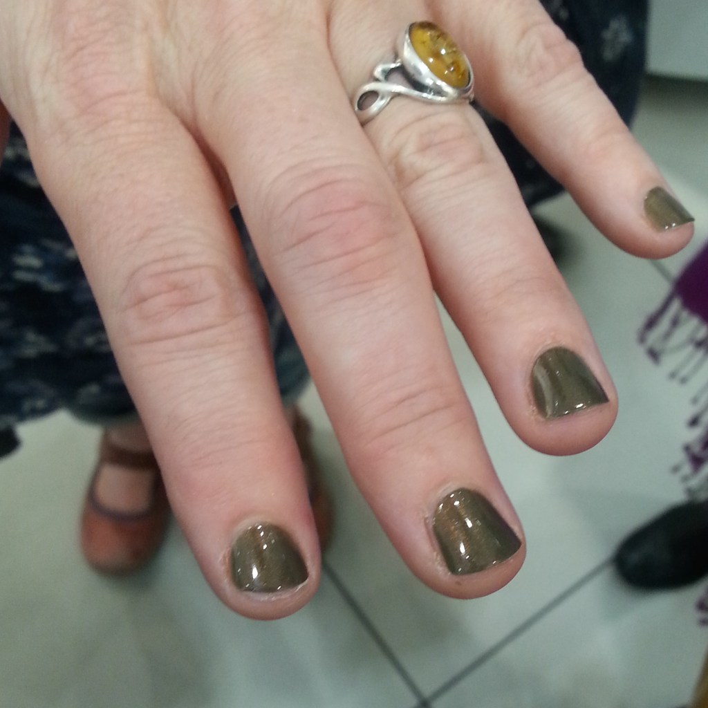 Vintage Bronze, HJ Manicure on the lovely @OrganicMUA