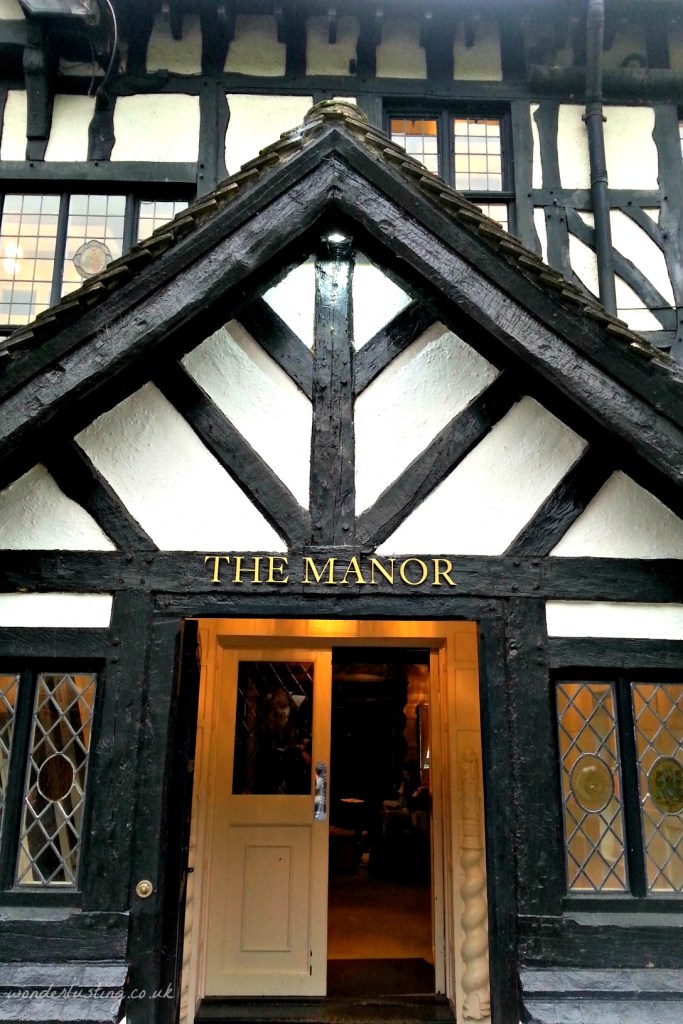 LauraAshleyTheManorHotel_entrance