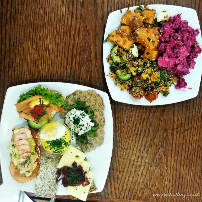 Scandinavian-Kitchen-plates