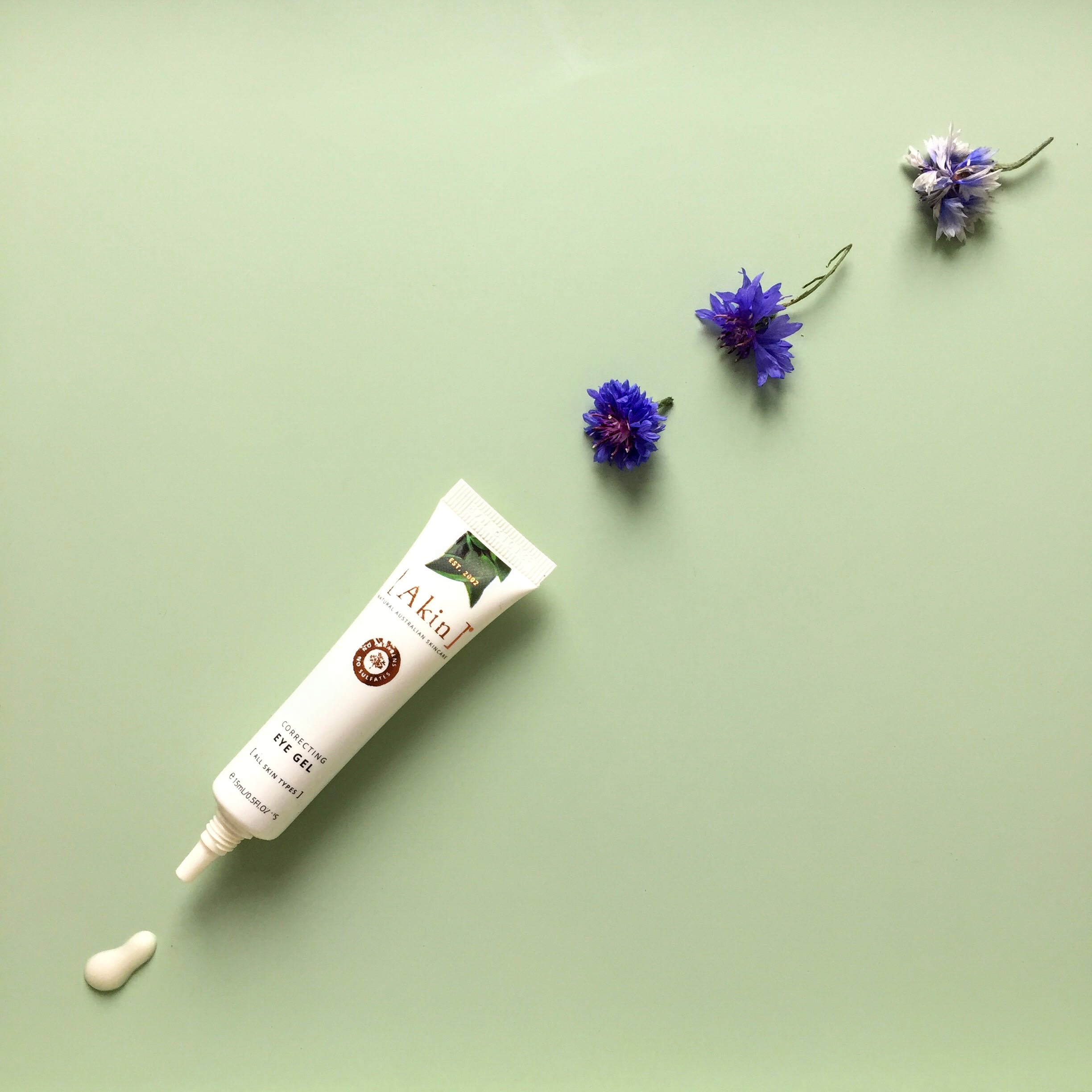 A'kin correcting eye gel