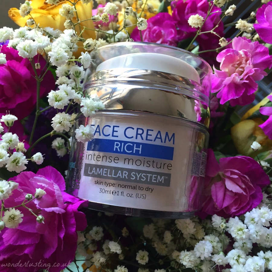 bio-extracts lamellar system rich intense moisturiser