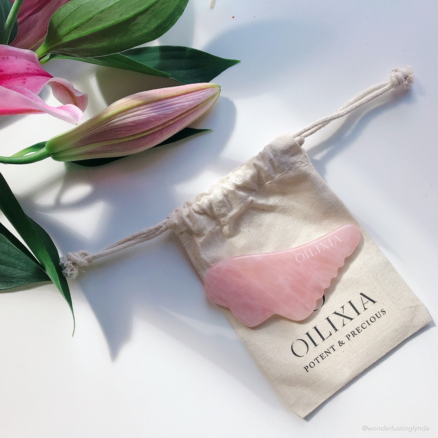 Oilixia Rose Quarts Gua Sha